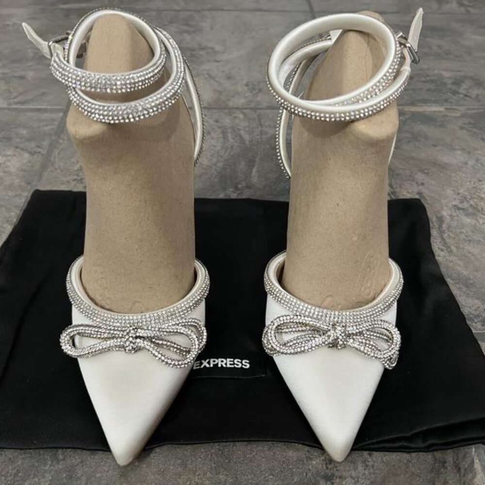 EXPRESS EMBELLISHED BOW PUMP: 7
